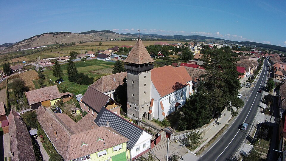 Peisaj rural transilvănean în comuna Daneș, județul Mureș